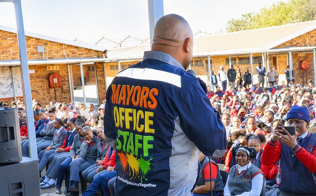 MOGALE HONOURS MADIBA AT MANDISA SHICEKA SCHOOL OF SPECIALISATION